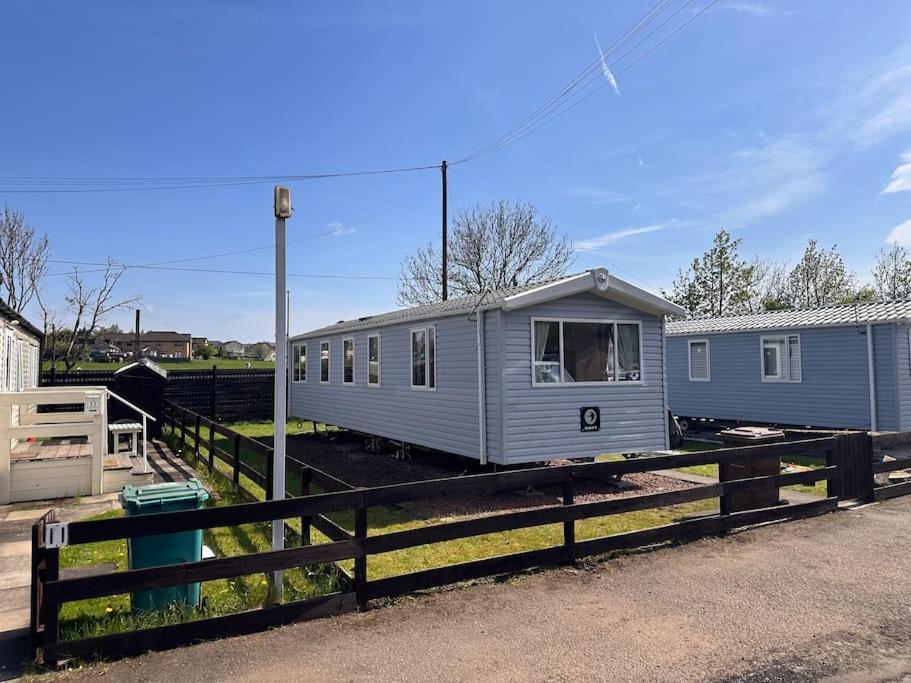 3-Bedroom Swift Caravan - Uddingston, Glasgow Exterior photo