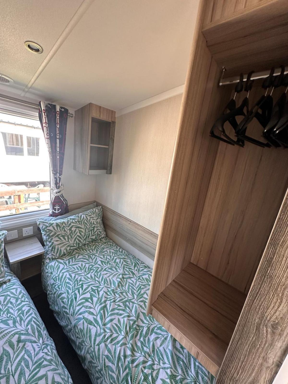 3-Bedroom Swift Caravan - Uddingston, Glasgow Exterior photo